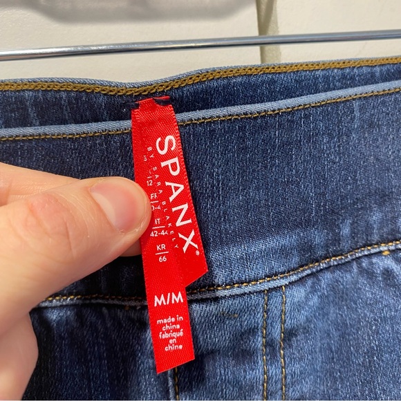 Spanx Distressed Ankle Skinny Jean - Picture 6 of 8
